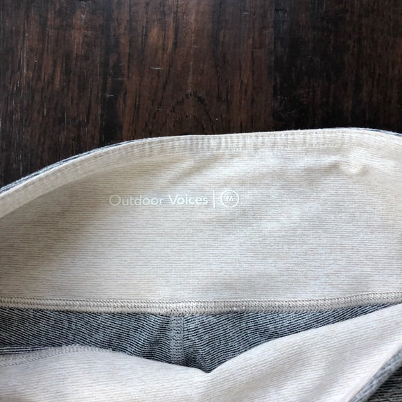 outdoor voices 7/8 spring leggings ! - Picture 2 of 5